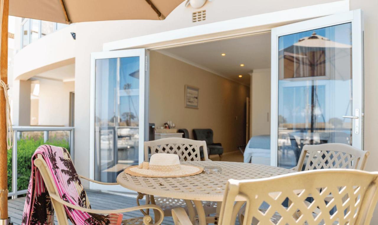 Russells On The Port Otel Velddrif Dış mekan fotoğraf