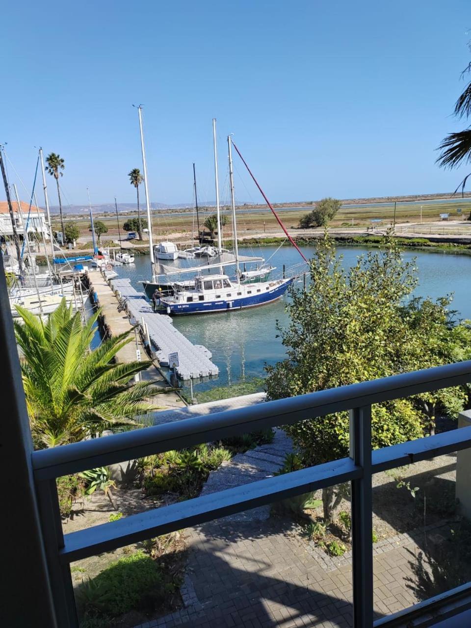 Russells On The Port Otel Velddrif Dış mekan fotoğraf